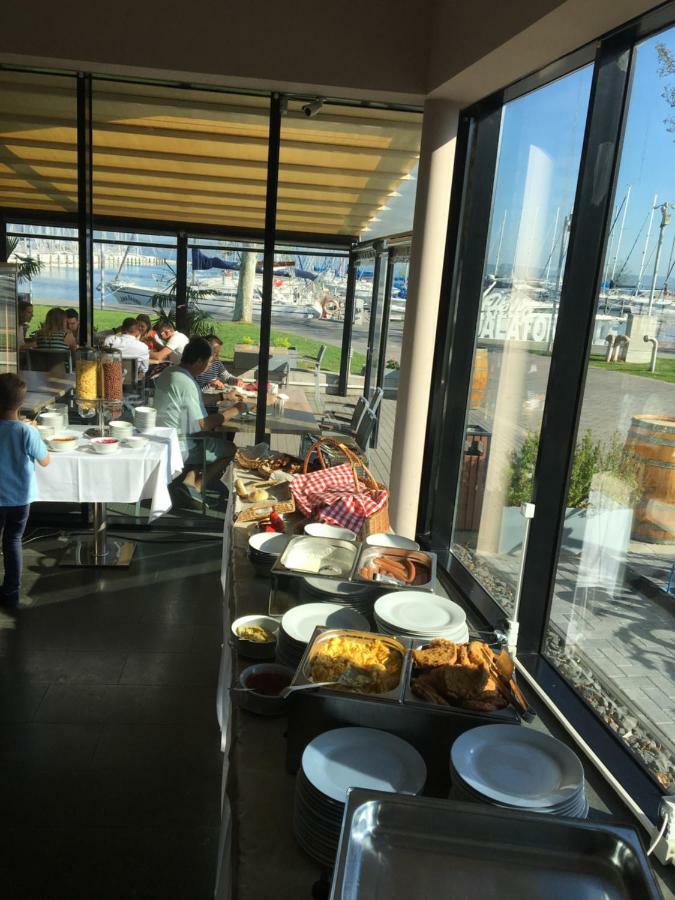 Butique Apartman Balatonlelle Eksteriør bilde