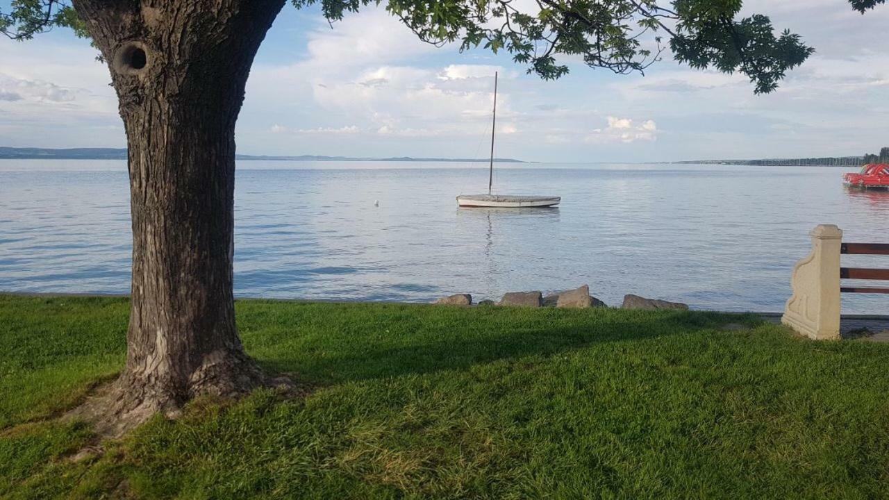 Butique Apartman Balatonlelle Eksteriør bilde